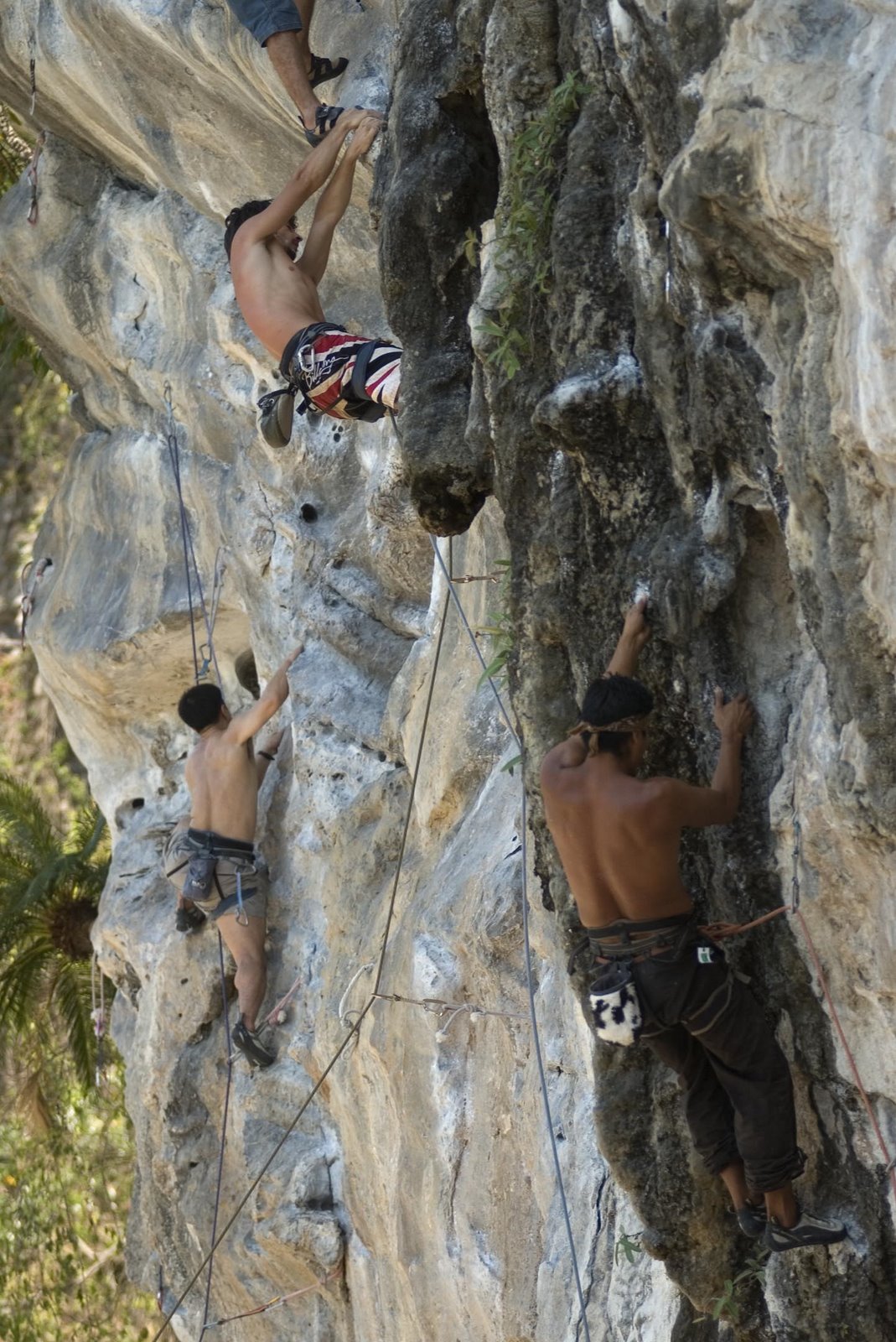 [53+Rock+Climbing-3+men-13.jpg]
