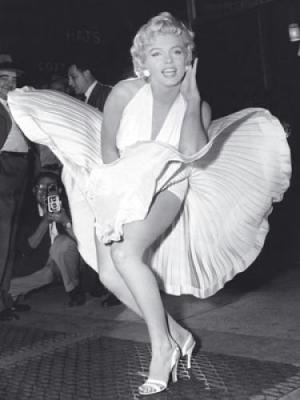 [Matthew-Zimmerman-Marilyn-Monroe--New-York--1954-207195.jpg]