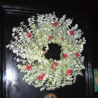[Wreath.JPG]