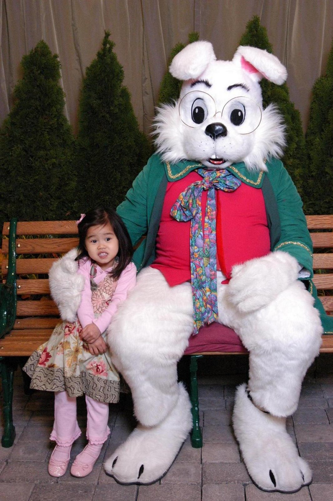 [2008+MARCH+Lily+with+Easter+Bunny+002.jpg]