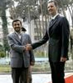 [احمدینژاد+با+اسد+فرق+دارد+:انکه+کوتاه+تر+است+کلاه+سرش+میرود+و+انکه+بلند+تر+است+کلاه+میگذارد.jpg]