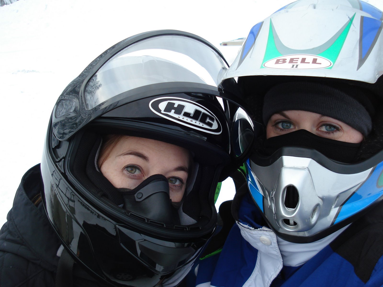 [Christmas+Pictures+and+Snowmobiling+027.jpg]