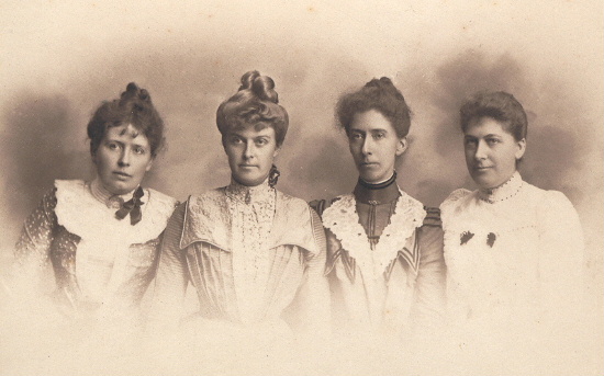 [My+grandma+(second+left)+and+her+sisters+-+1900-clip.JPG]