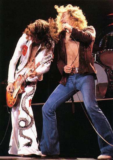 [Led_Zeppelin_on_stage_1977.bmp]