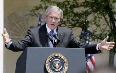 [Bush+press+conference,+5.24.07+++1.jpg]