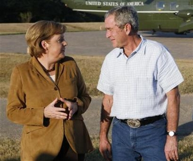 [Bush+&+Merkel,+11.10.07+++3.jpg]