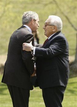 [Bush+&+Kissinger,+4.25.08++++2.jpg]