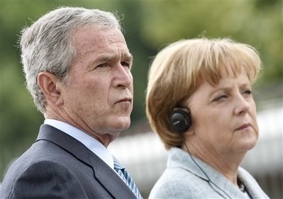 [Bush+&+Merkel+++5.jpg]