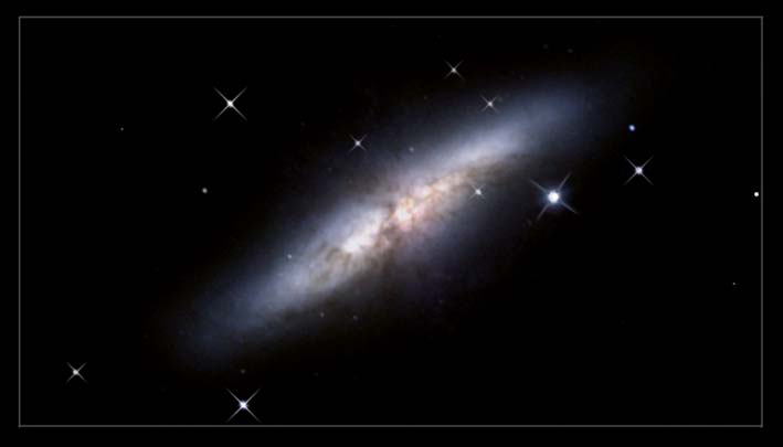 [Galaxy+M82+in+Ursa+Major_LX200GPS+14+f6_3++Atik+16HR_+30++Απριλίου+2008.jpg]