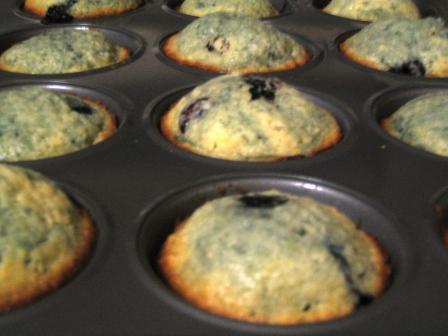 [blueberry+muffins.JPG]