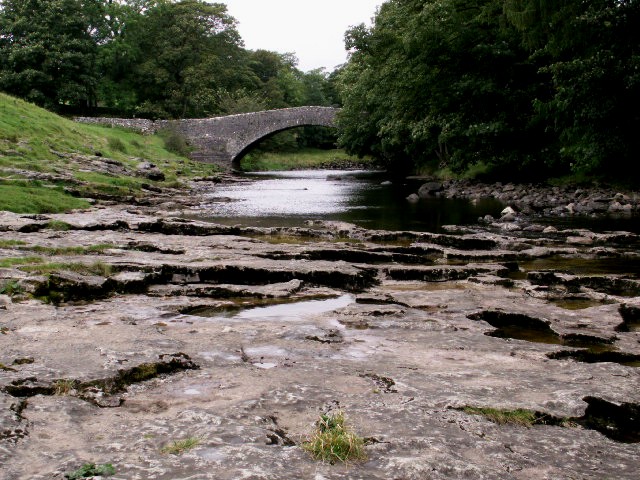 [a11+Stainforth+Bridge+from+the+river+bedrock.jpg]