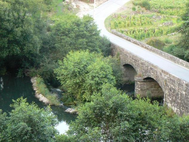 Ponte sobre o rio Dinha (Mouraz)
