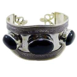 Sterling Silver Cuff Bracelet is set with Black Onyx Stone