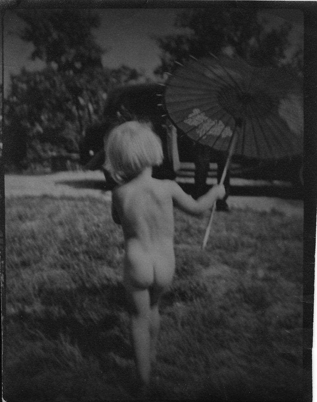 [moky+1937+umbrella.jpg]