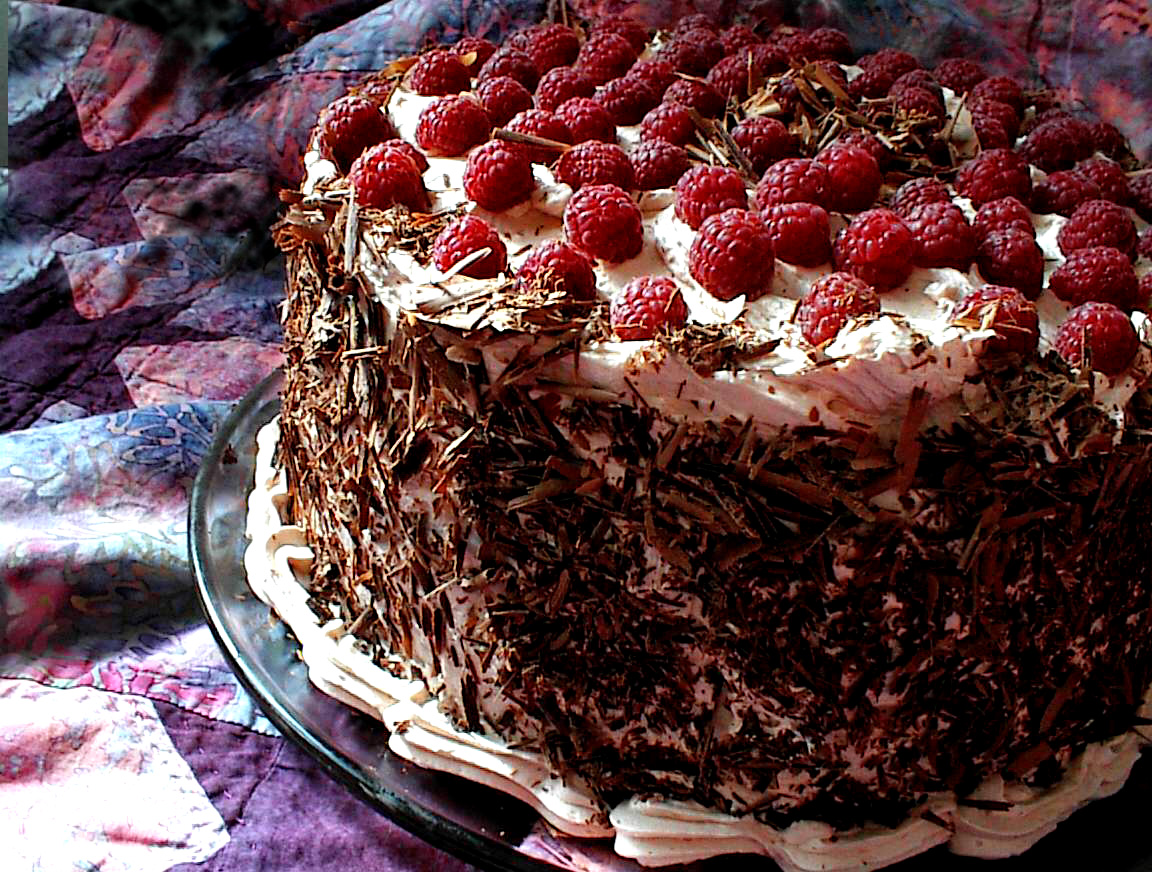 [Raspberry+Chocolate+Layer+Cake+II.jpg]