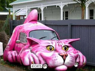 [pink-4-cats-car.jpg]