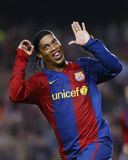 [Ronaldinho+50+goles+-+AP.jpg]