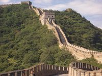 [200px-Great_wall_of_china-mutianyu_4.jpg]