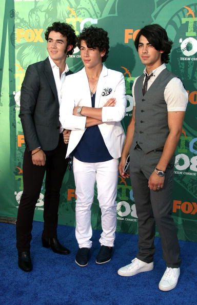 [Jonas-Brothers-Teen-Choice-Awards-2008-1.jpg]