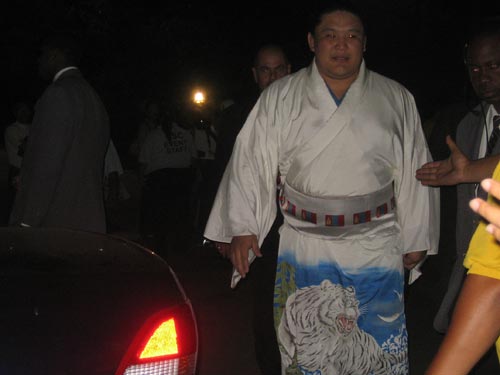 [sumo.kimono1.jpg]