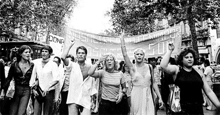 [Manifestación+homosexual+de+1977+en+Barcelona.jpg]