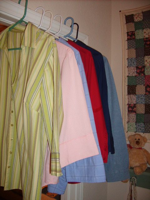 [ironing,+cookies+and+quilt+001.jpg]