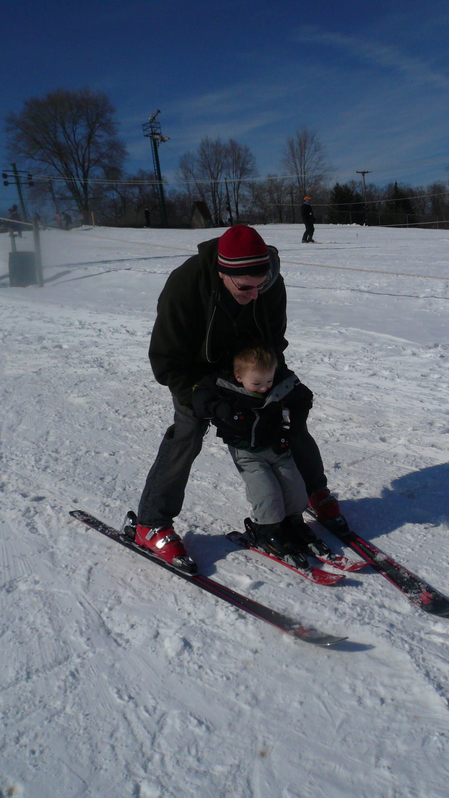 [grandpa+and+will+skiing.JPG]