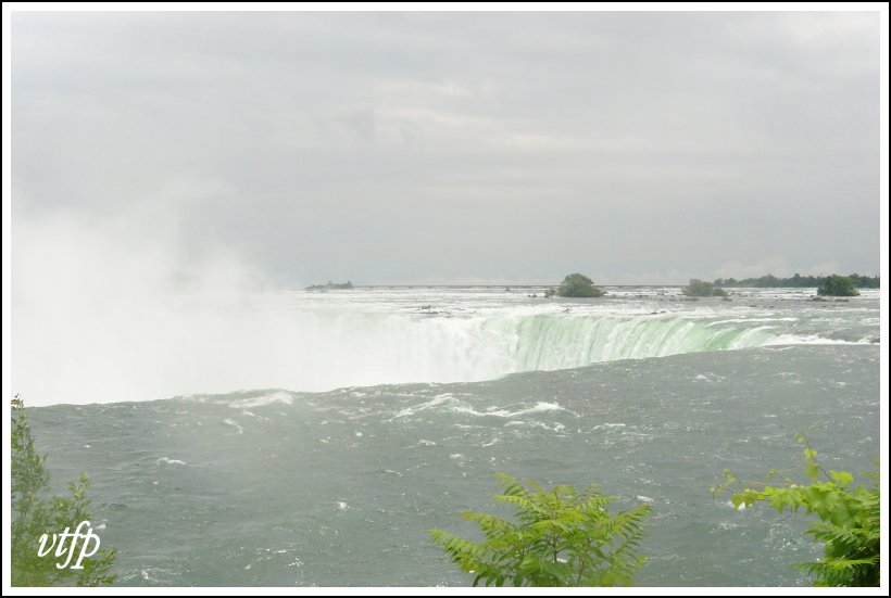[Niagarachute.jpg]