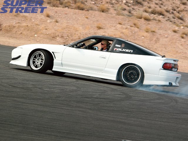 [130_0709_09_z+drift_competition+nissan_240sx_side_view.jpg]