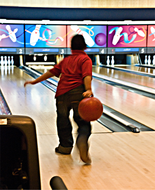 [bowling2.jpg]