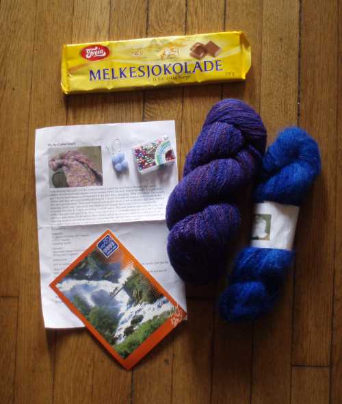 [hand-dyed+yarn+swap+from+Norway.jpg]