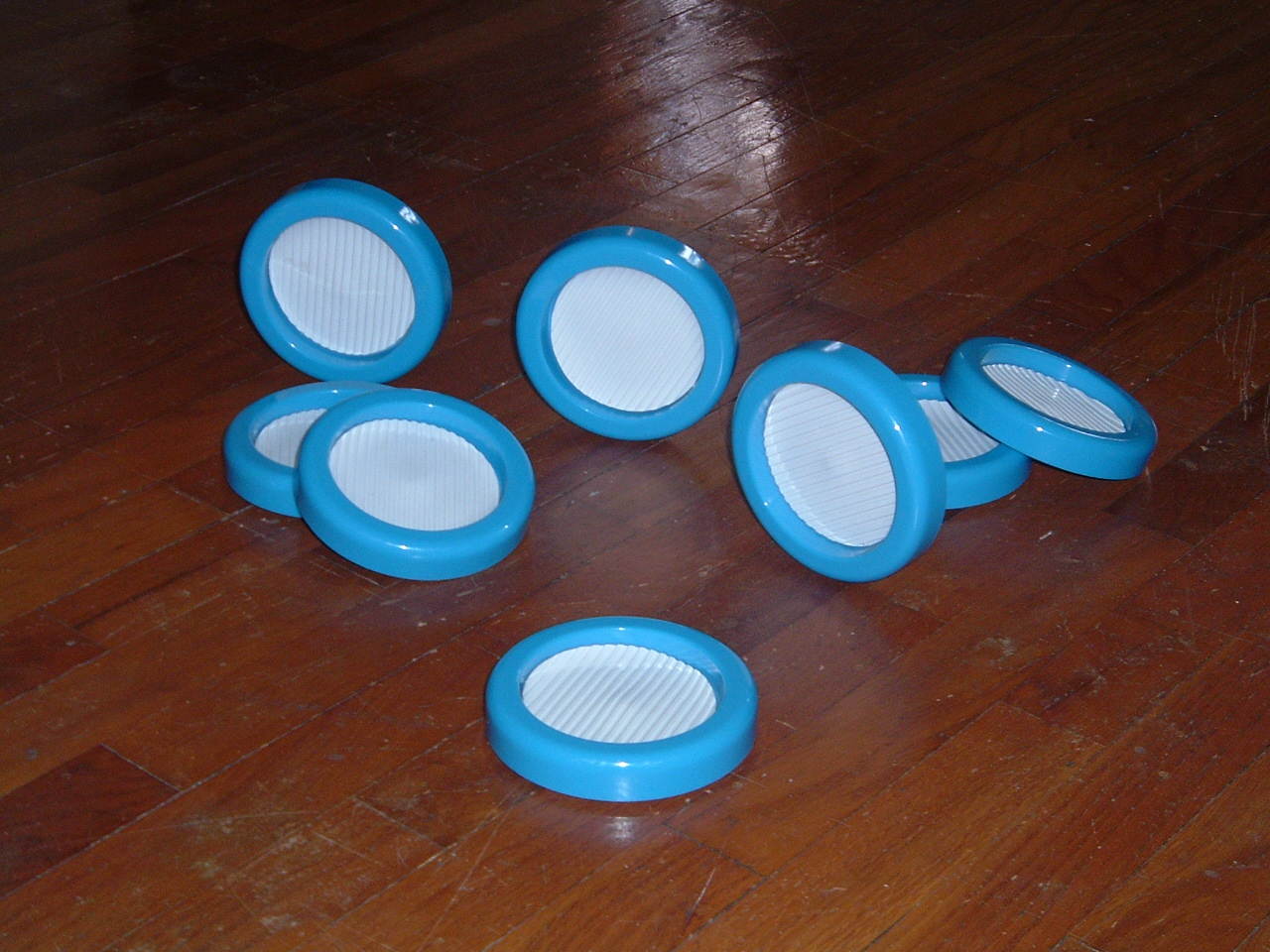 [Blue+Plastic+Coasters.JPG]