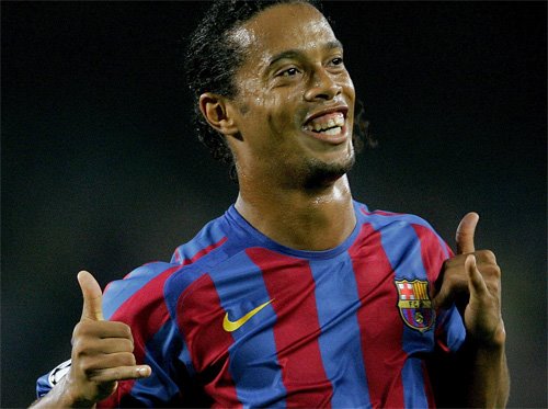 [Ronaldinho+fiestas+barcelona.jpg]