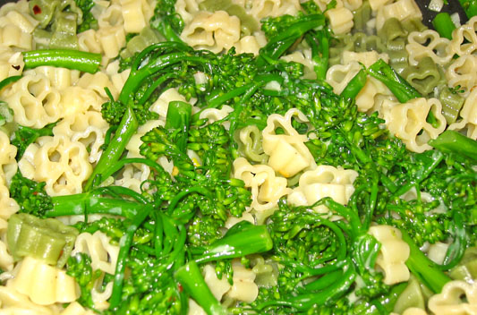 [broccolinni+with+shamrock+pasta.jpg]
