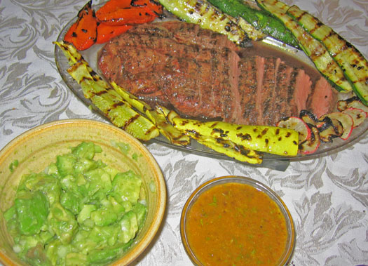[flat+iron+steak+grilled+veg+avocado+and+chipotle.jpg]