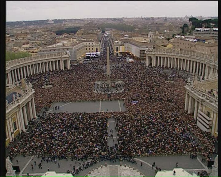 [10e-10970v-aptn roma conclave.jpg]