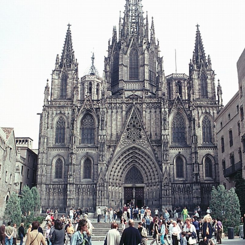 [Barcelona_-_spanya.jpg]
