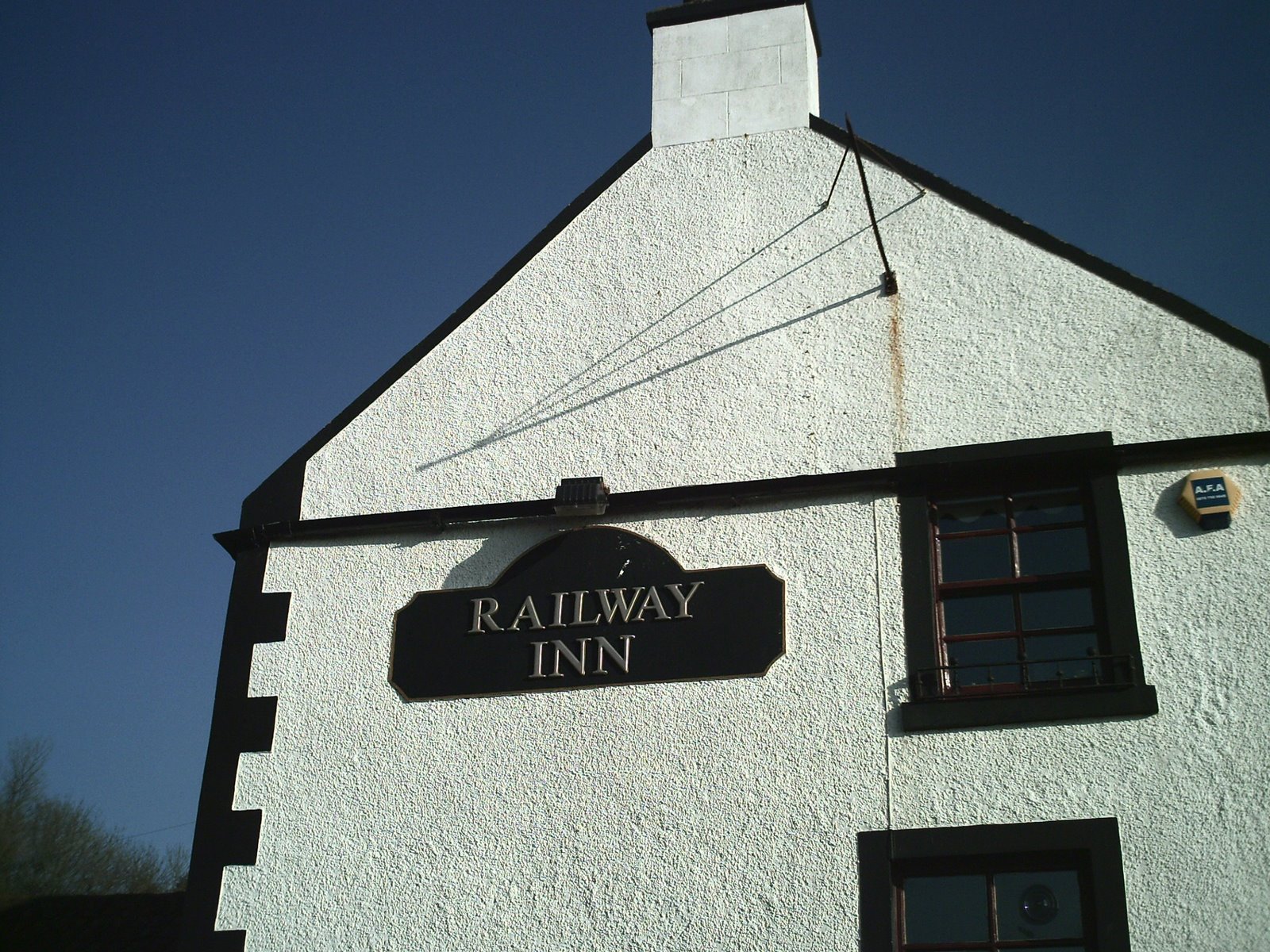 [cottage-fife-railway-inn.JPG]