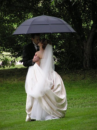 [wedding+umbrella.jpg]