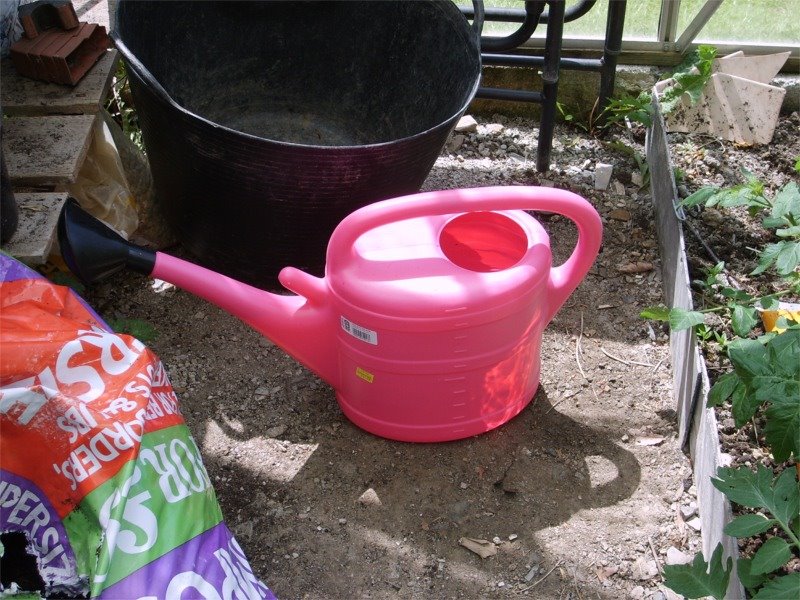 [New+watering+can.jpg]