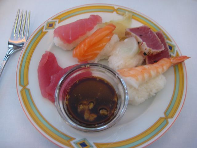 [Alcron+sushi+plate.jpg]