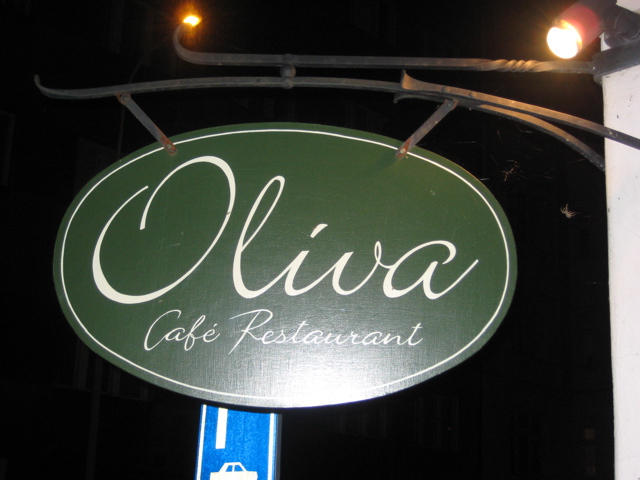 [Oliva+sign.jpg]