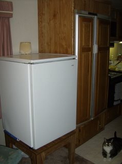 [fridge+and+fridge.jpg]