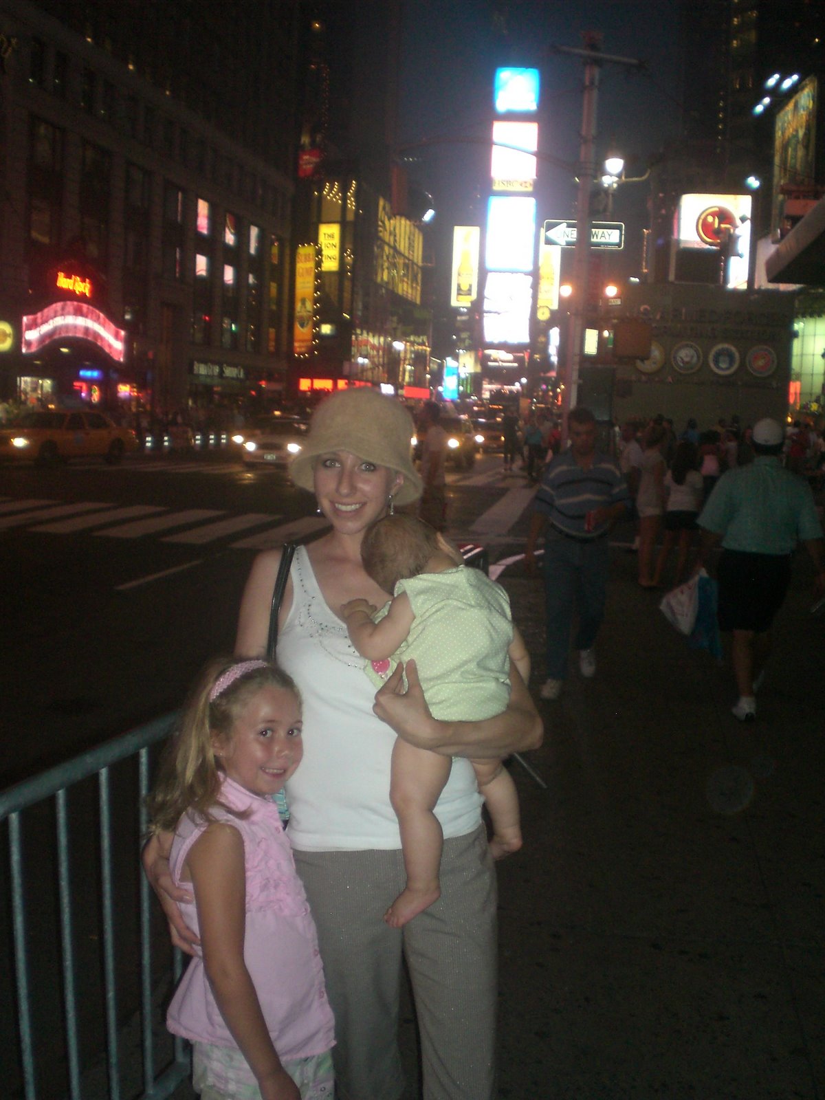 [New+York+Family+Trip+2007+157.jpg]