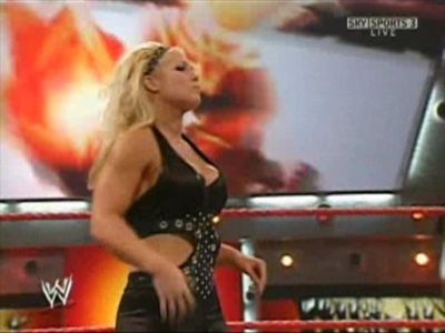 [normal_09_24_07_Beth_Phoenix_and_Shelton_Benjamin_vs__Candice_Michelle_and_Jeff_Hardy_012_0018.jpg]