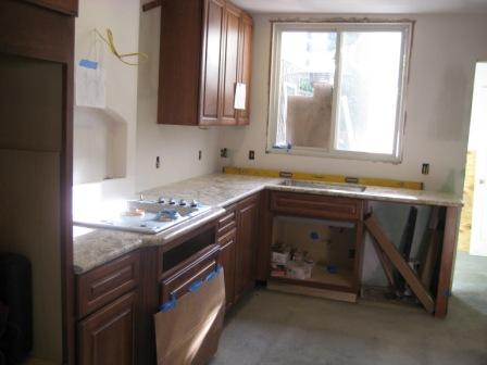 [Kitchen+with+granite+006.jpg]