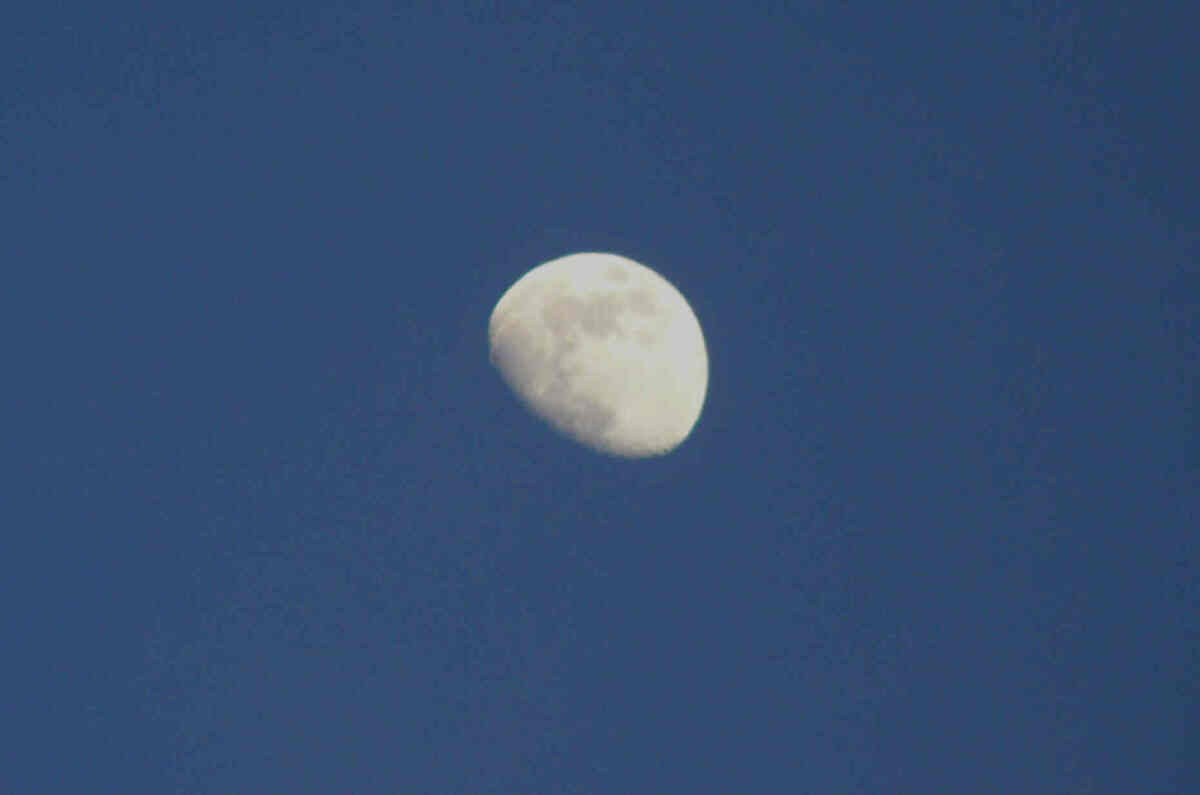 [15+two-thirds+moon.jpg]