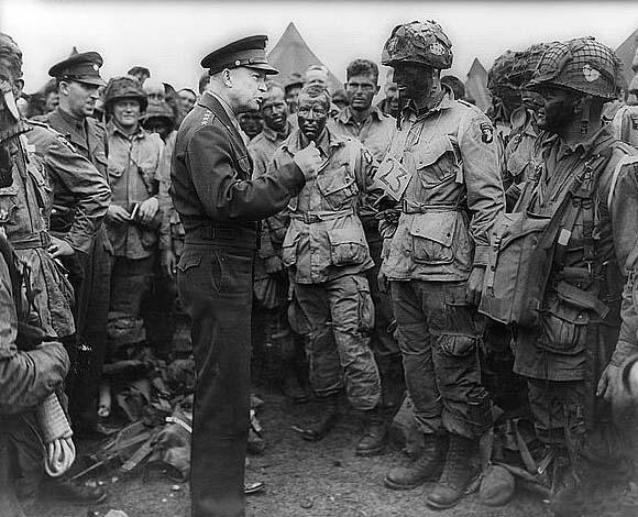 [Eisenhower-Paratroopers-D-Day.jpg]