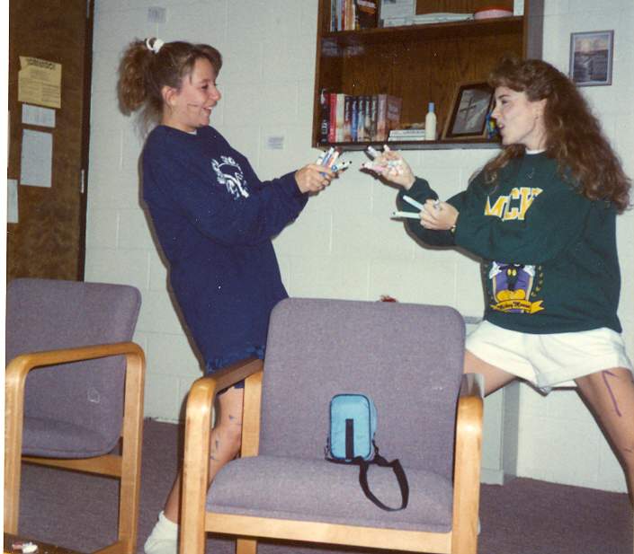 [Christy+&+Jenni+having+marker+fight+in+our+college+suite.jpg]