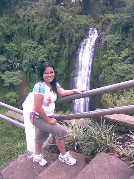 [Bukidnon+Falls.jpg]